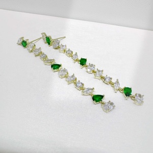 Pendientes de plata de ley 925 con borlas de oro verde de 18k, estilo retro exagerado, con esmeralda y circonita cúbica, para boda. - Product Image 1