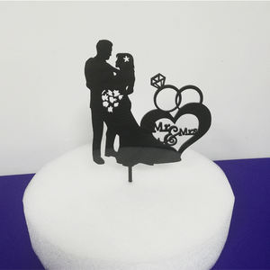 ท็อปเปอร์เค้กแต่งงานอะคริลิคส่วนตัวแบบโรแมนติก รูปเงาสีดำ อะคริลิค ป้ายชื่อคู่บ่าวสาว Mr & Mrs สำหรับตกแต่งเค้ก - Product Image 3
