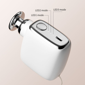 Pistolet de massage portable super mini de poche, 4 têtes et 3 vitesses, pour le corps, les muscles, les tissus profonds, les massages par percussion, les voyages et les activités sportives - Product Image 6