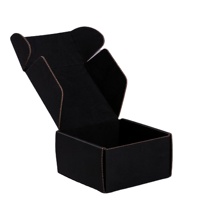 Boîte à chaussures personnalisée recyclable à couvercle rabattable en carton ondulé noir avec logo estampé à chaud pour l'emballage de vêtements et l'expédition