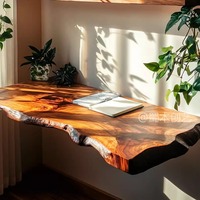 Bureau flottant en bois massif de style rustique moderne |   Bureau d'ordinateur mural multifonctionnel artistique à bord naturel avec étagère pour bureau et étudiant