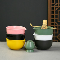 Vente en gros de boîtes d'accessoires de thé matcha de qualité japonaise rose pour cérémonie bols en céramique outils kit de matcha boîte de jeu de fouet