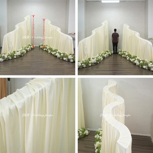 Arco Decorativo de Metal Blanco con Ondas para Bodas, Telón de Fondo para Graduaciones - Product Image 3