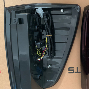 ไฟท้าย LED พร้อมไฟเลี้ยว ไฟเบรก ไฟถอยหลัง <span class=keywords><strong>ส</strong></span>ีดำ <span class=keywords><strong>ส</strong></span>ำหรับรถ Mazda <span class=keywords><strong>BT50</strong></span> BT-50 ปี 2021 2022 <span class=keywords><strong>2023</strong></span> - Product Image 4