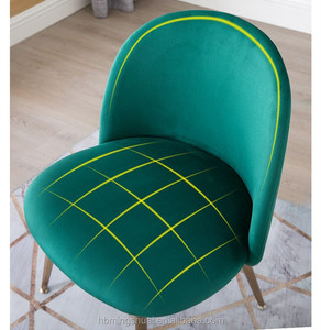 Chaise de salle à manger moderne de luxe en velours capitonné doré avec revêtement <span class=keywords><strong>vert</strong></span> foncé - Chaise <span class=keywords><strong>Vert</strong></span> Silla Verde - Product Image 2