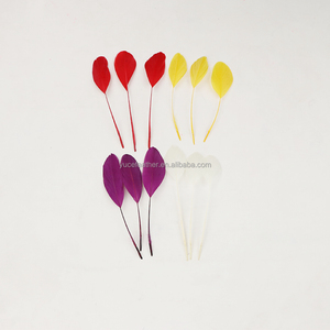 Plumas de Ganso de 13-17 cm, Teñidas a Rayas, Multicolores, Venta al por Mayor Directa de Fábrica para Decoración de Eventos - Product Image 3