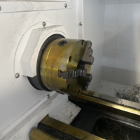 Processus de pièces de Machine de tour CNC Ck6136 chargeur de barre pour tour CNC mandrin manuel à 3 mâchoires tenant des ateliers