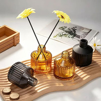 Bouteilles en verre transparentes côtelées de 120 ml pour diffuseur à bâtonnets, avec bouchons à vis, pour huiles essentielles et parfums, avec capuchon