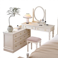 Commode de chambre intégrée style français en bois massif avec tiroirs et rangement au pied du lit, table de maquillage, nouveau modèle 2026