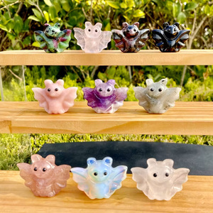 Colgante de murciélago de cristal natural miniatura al por mayor, figura de murciélago de cuarzo, joyería hecha a mano, llavero, collar, regalo artesanal - Product Image 1