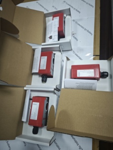 สินค้าใหม่  ตัวตรวจจับ FSL100 รุ่น Fs24x FS20X FSL100-IR3 FSL100-TL FSL100-UV FSL100-UVIR - Product Image 2