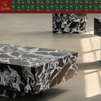 Table basse rectangulaire en marbre GOLDKING pour salon contemporain, veines noires et blanches, bordures nettes, finition de précision