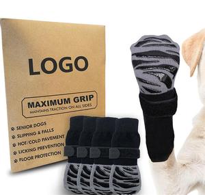 Calzini antiscivolo per animali domestici gatti e cani zampe protettive per interni silenziose scarpe regolabili possono essere personalizzate logo di imballaggio - Product Image 1