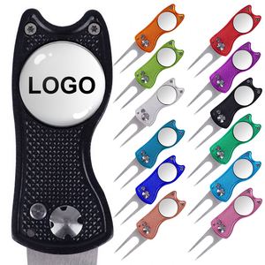 Fourche de golf pliable en métal personnalisée avec logo, outil de réparation de divots, marqueurs de balle de golf et accessoires de réparation avec clip magnétique pour chapeau - Vente chaude - Product Image 1