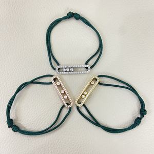 Pulseras Ajustables y Personalizables con Corte Hexagonal Geométrico en Plata de Ley 925 - Baño de Oro Rosa con Incrustaciones de Circonio Minimalistas - Product Image 3