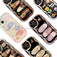 Fille DIY Dessin Animé 3D Café Ours Cloche Pendentif Couverture de Téléphone Vague Irrégulière Cadre Silicone Souple TPU Téléphone Cas Pour Iphone 15 14 pro
