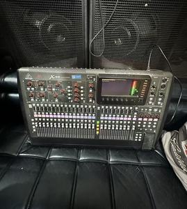 Mezcladora Usada <span class=keywords><strong>Behringer</strong></span> <span class=keywords><strong>X32</strong></span> Digital con 32 Entradas y Preamplificadores de Micrófono Midas para Espectáculos en Vivo - Product Image 1