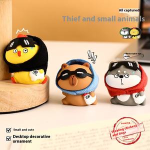 Décor ludique en résine <span class=keywords><strong>de</strong></span> poulet et <span class=keywords><strong>de</strong></span> chien-Oeuvre d'art animale espiègle faite à la main-Décoration <span class=keywords><strong>de</strong></span> bureau et <span class=keywords><strong>de</strong></span> maison <span class=keywords><strong>de</strong></span> qualité supérieure à collectionner - Product Image 2