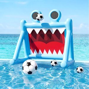 Ensemble de jeu de football aquatique gonflable sur le thème des requins avec des cibles à balles collantes - Product Image 1