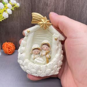 SWAITE Regalos Navideños para el Hogar - Set de Esculturas del Nacimiento de Jesús - Decoración Artesanal de Resina para Interiores SW6546 - Añade un Toque Festivo Navideño - Product Image 2