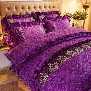 Ensemble de couette de qualité en coton 100% doux en velours de style européen, volants brodés, housse de couette, jupe de <span class=keywords><strong>lit</strong></span>, <span class=keywords><strong>couvre</strong></span>-<span class=keywords><strong>lit</strong></span> matelassé - Product Image 3