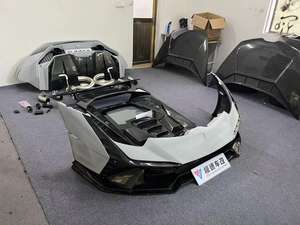Kit Carrozzeria Stile Tecnica per Lamborghini Huracan Lp610 Lp580 Evo con Paraurti Anteriore e Posteriore, Diffusore e Spoiler in Fibra di Carbonio - Product Image 6