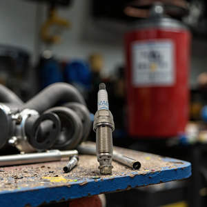 Bougie d'allumage automobile en iridium à prix réduit pour système d'allumage, pièces moteur automobiles d'origine, taux de rachat élevé, efficace, OE - Product Image 4