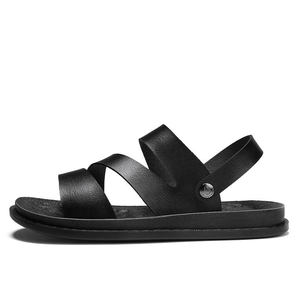 2025 New Designer Leather flat Sandals Fashion <b>Beach</b> Casual <b>Shoes</b> Outdoor Soft Soles Non-slip Men's Handmade Leather Sandals - Product Image 3