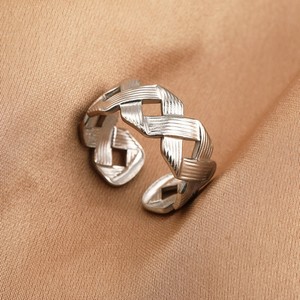 Anillos huecos geométricos exagerados de acero inoxidable con diseño de corazón solar y efecto de goteo de aceite, chapados en oro de 18k, ajustables - Product Image 5