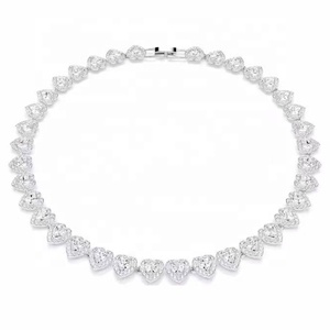 Collier Fleur Capsule Entièrement Sertie de Diamants, <span class=keywords><strong>Parure</strong></span> de Bijoux en Zircon Romantique et Luxueuse, Cadeau de Soirée Haut de Gamme - Product Image 4