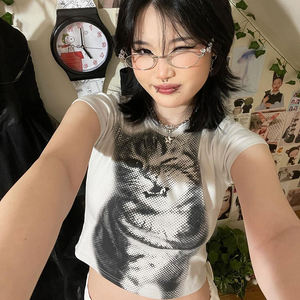 Camiseta de Manga Corta con Estampado Gráfico de Gato Estilo Americano para Mujer, Corte Ajustado, Top Corto, Sexy, Moda Urbana, Atuendo de Verano - Product Image 1