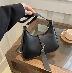 Borsa di lusso di nuovo stile per giovani donne stile nazionale borse di moda popolare sotto le ascelle per le donne e le ragazze - Product Image 1
