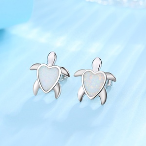 Isunni S925 esterlina chapados en rodio plata en forma <span class=keywords><strong>de</strong></span> corazón blanco Opal tortuga <span class=keywords><strong>de</strong></span> <span class=keywords><strong>mar</strong></span> pendiente <span class=keywords><strong>de</strong></span> joyería <span class=keywords><strong>de</strong></span> pendientes - Product Image 3
