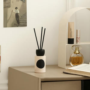 Atacado Indoor Ar Fresco Óleo Aromaterapia com Rolhas De Madeira Garrafas De Vidro Reed Rattan Difusores Óleo Essencial Aromaterapia - Product Image 4