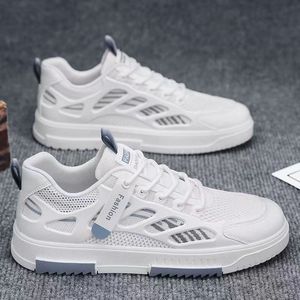 Chaussures de skate pour hommes, nouvelle collection printemps 2026, baskets décontractées en maille respirante, tendance et polyvalentes, blanches - Product Image 1