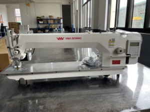 Machine à coudre industrielle automatique électronique VMA d'occasion à point noué long de 56 cm avec bras - Product Image 2