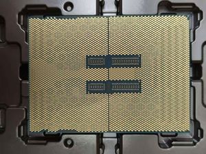 Processeur serveur d'entreprise original EPYC CPU 9565 (72 C / 144 T 3.20 GHz) Zen 5 384 Mo 400 W DDR5-6400 ECC SP5 5 nm - Product Image 2