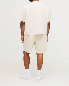 Ensemble de survêtement athlétique personnalisé pour hommes et adultes/enfants – Respirant, décontracté, coupe ample, idéal pour l'été (T-shirt et short décontracté) - Product Image 2