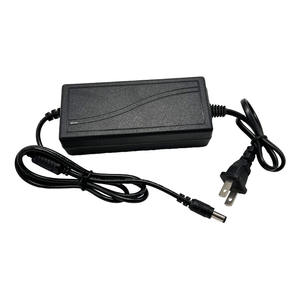 Adaptador de Corriente de 12 V 12V5A Enchufes para Reino Unido/EE. UU./UE/Australia Adaptadores de Corriente con Pantalla LED de Monitoreo Fuente de Alimentación Conmutada - Product Image 6