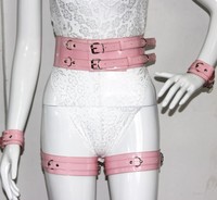 Nouveaux articles SM en gros : Menottes en cuir, entraves de jambe, ceinture de retenue de taille, ceinture de taille en cuir croisé alternative