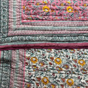 Edredón Kantha de Lujo, Diseño Étnico Vintage, Hecho a Mano, de Algodón, con Puntadas a Mano, para Hotel - Product Image 1