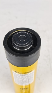 Cilindro Hidráulico de Acción Simple RC-158 de 15 Toneladas, Cilindro Hidráulico de 203 mm de Carrera y 700 bar para Elevación y Mantenimiento Industrial - Product Image 2