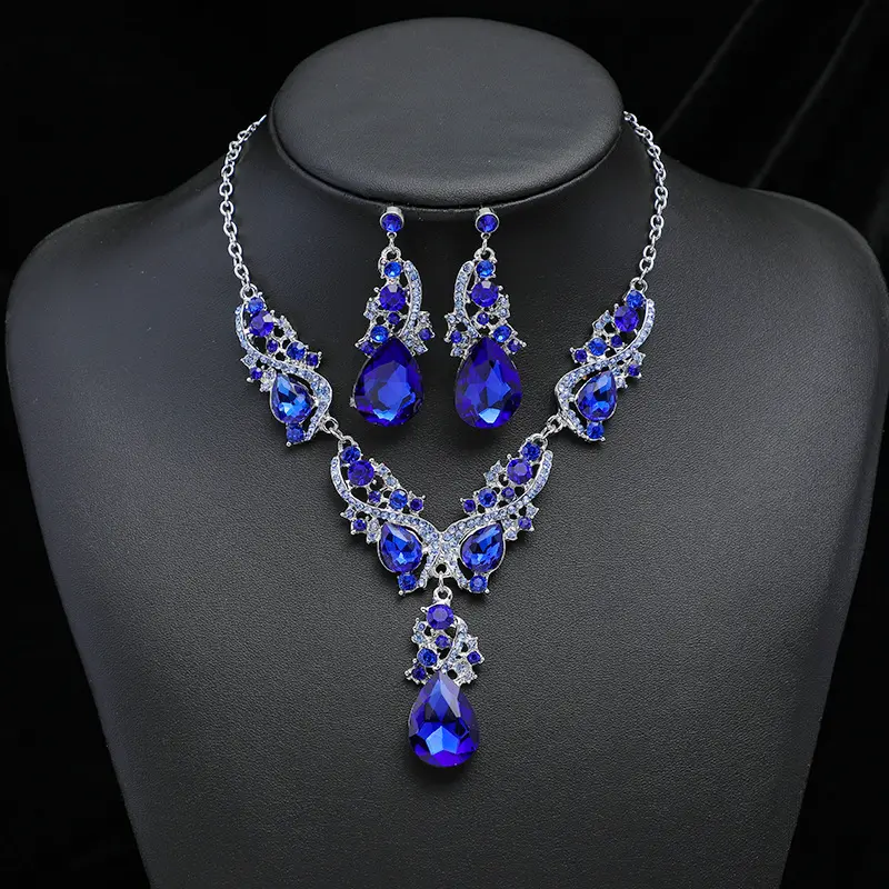 Duyizhao Wholesale Prijs Hot Selling Mode Sieraden Dames Set Kristallen Ketting Oorbellen Bruids Set Voor Bruiloft Accessoires