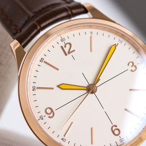 Relojes Mecánicos Ultrafinos e Impermeables para Hombre al por Mayor - Estilo Casual y Elegante - Product Image 3