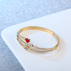 Trendiges Mond- & Herz-Kristall-Armreif aus 316L Stahl, Hypoallergen, Anti-Allergie, Offener Armreif für Mädchen und Frauen, Modeschmuck-Geschenk - Product Image 6