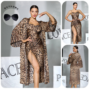 Vendita all'Ingrosso di Eleganti Camicie da Notte Sexy ed Erotiche per Donne, con Vestito e Vestaglia, Stampa Leopardata, <span class=keywords><strong>Abbigliamento</strong></span> da Notte Lungo - Product Image 6
