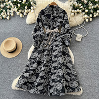 Robe longue décontractée pour femme, coupe trapèze, broderie cachemire, manches longues, col montant, ceinture, pour le quotidien