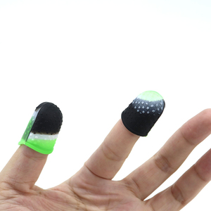 Protections de doigts en silicone colorées, forme ovale, sans BPA, design moderne, pour cadeaux de fête - Product Image 4