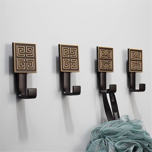 Perchero de pared de hierro para ropa, gancho para puerta de entrada, gancho para colgar en la pared, perchero para zapatos, diseño moderno para herramientas - Product Image 1