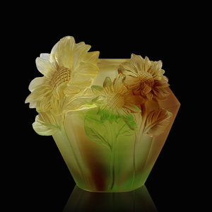 Vaso in Cristallo Mediorientale in Vendita, Artigianato Arabo con Motivi Floreali Incisi, Forma Rotonda, Bruciatore <span class=keywords><strong>di</strong></span> Oud in Smalto Colorato, Colore Personalizzabile - Product Image 4